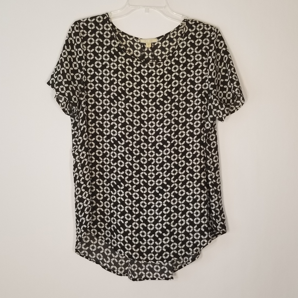 Pleione black and white flowy top